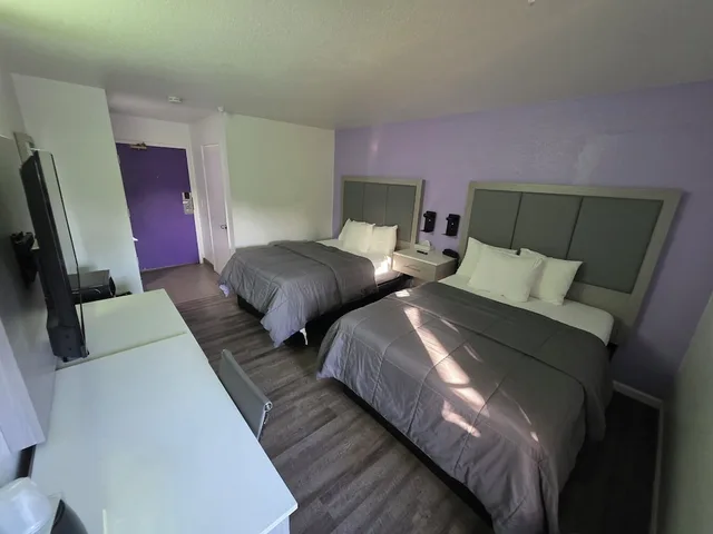 غرفة قياسية بسريرين مزدوجين، The Aqua Pacific Hotel 1/3