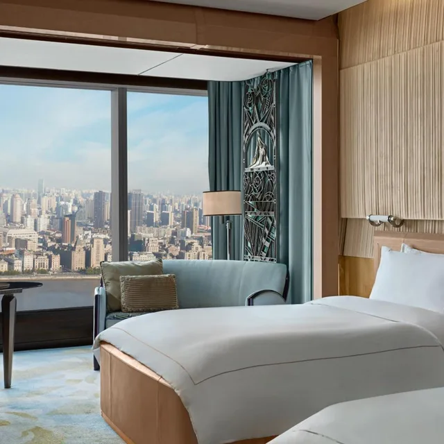 Bund, Twin Beds, with View، The Ritz Carlton Shanghai Pudong 2/4