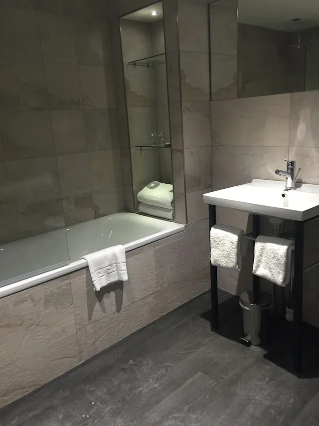 غرفة قياسية بسريرين منفصلين، Grey Street Hotel 9/9