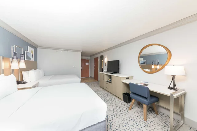 Room, 2 Queen Beds, Coast View, Balcony, Accessible، Hilton Melbourne Beach Oceanfront 2/10