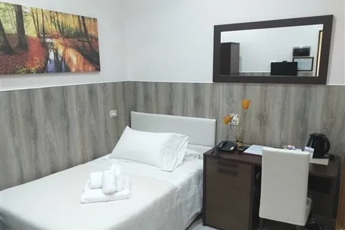 غرفة مفردة، Hotel Tonic 1/2
