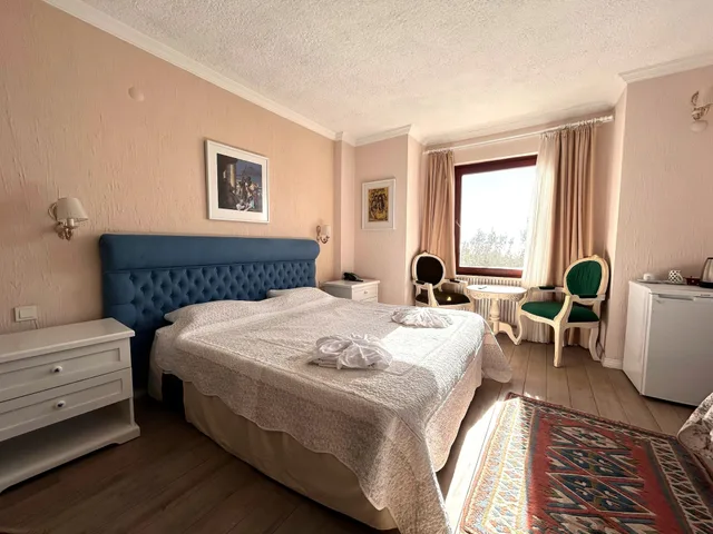غرفة عائلية ثلاثية، Aeneas Hotel 2/3