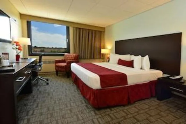 غرفة قياسية بسرير مزدوج، Hotel UMass 2/3