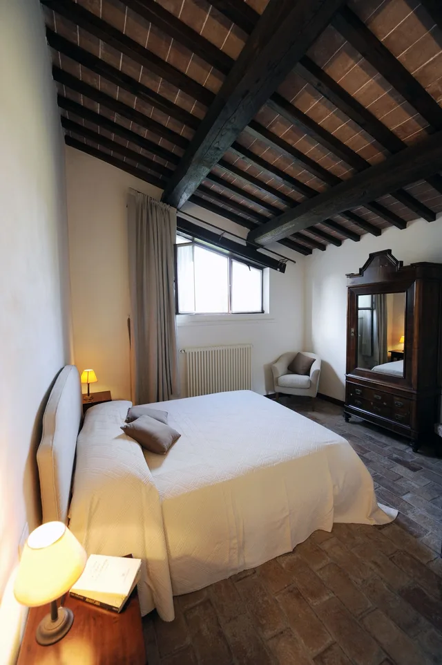 فيلا بسريرين كوين وسريرين منفصلين مع أريكة، Agriturismo Nerbona 2/10