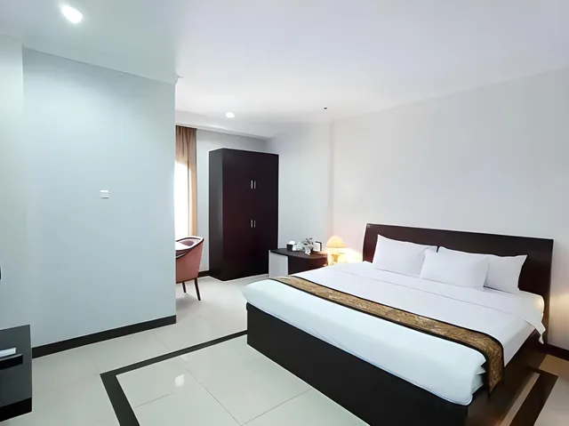 جناح بسرير كينج، RIEZ PALACE HOTEL 1/1
