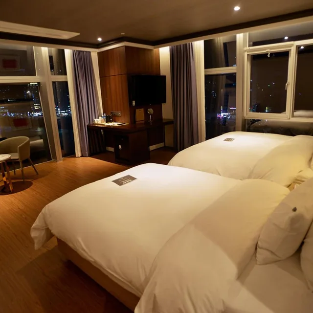 Spa, Twin Beds, Sea View، H Avenue Hotel Gwangali Beach 9/10