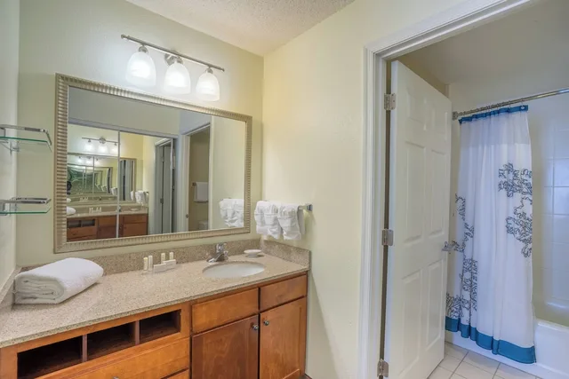 جناح بسرير كينج بغرفة نوم واحدة مع أريكة لذوي الإعاقة، Residence Inn by Marriott Salisbury 2/2