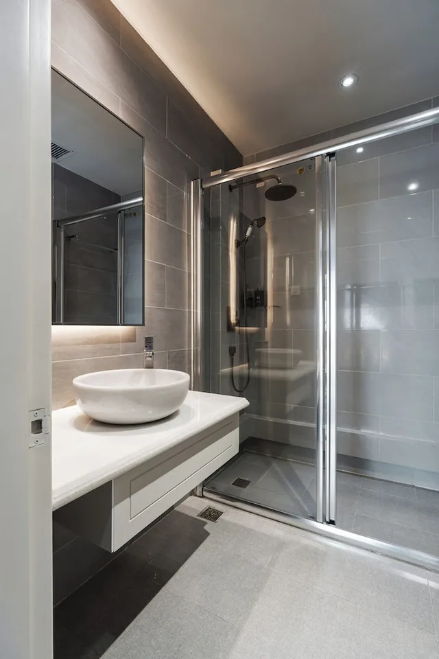 Signature, Kin, Queen Bed, City View، Kin Hotel Dong Du 3/3