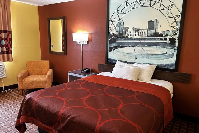 غرفة بسرير كوين، Super 8 Motel Boone 1/3