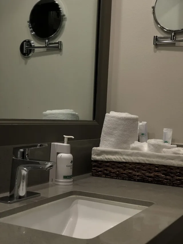 غرفة قياسية بسريرين كوين لذوي الإعاقة، Greentree Inn And Suites Alhambra 5/5