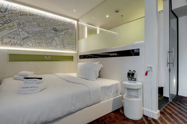 غرفة قياسية بسرير مزدوج لذوي الإعاقة، hub by Premier Inn London Paddington - Paddington Station 1/4