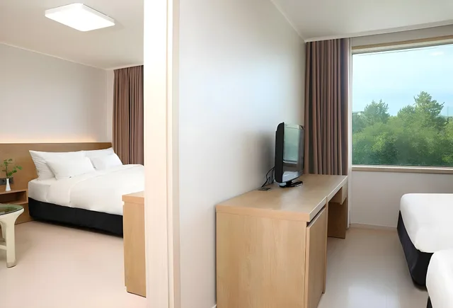 Family, Suite, Triple, 3 Beds, Pool Access, Bloom Hotel 1/1