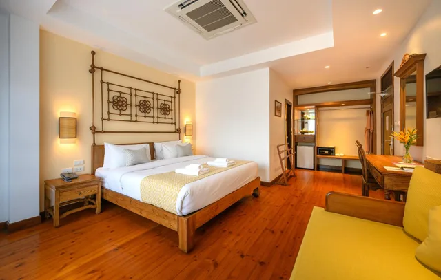 Deluxe, King Bed, WOO Gallery & Boutique hotel 9/10