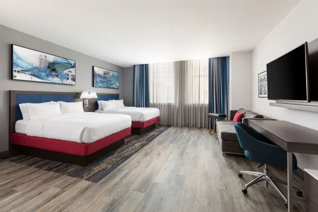 جناح استوديو بسريرين كوين مع أريكة، Hampton Inn and Suites Baltimore Inner Harbor 1/5