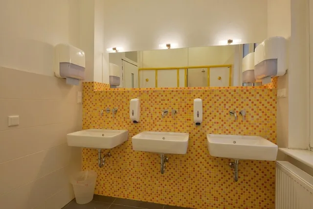Mixed Dorm, Basic, 8 People, 4 Bunk Beds، Townside Hostel Bremen 2/2