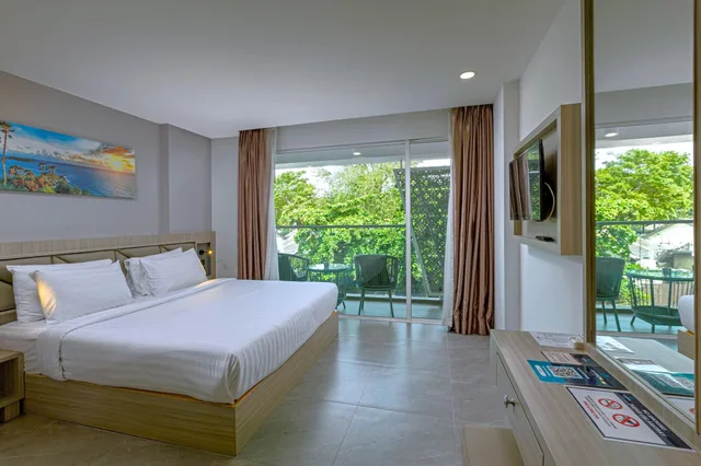 غرفة بسرير كينج، Clarian Hotel Beach Patong 3/9