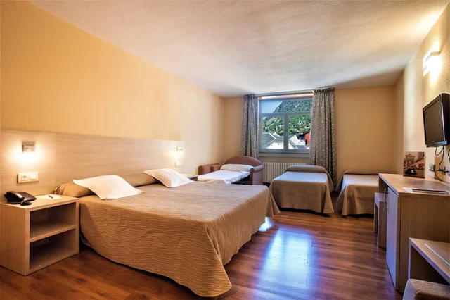 غرفة سوبيريور رباعية، Panorama Hotel 1/4
