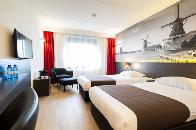 غرفة ديلوكس بسريرين منفصلين، Bastion Hotel Zaandam 1/4