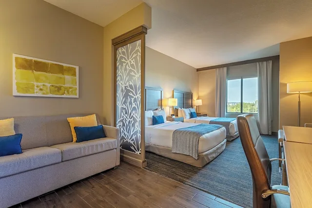 Suite, Quintuple, 2 Queen Beds، Pestana Orlando Suites Lake Buena Vista 4/8