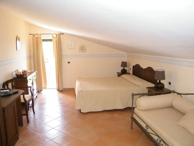 Tower, Economy, Triple, 1 Double and 1 Single Bed, HOTEL VILLA DELLE MERAVIGLIE 1/3