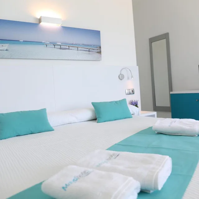 غرفة ثلاثية بشرفة، Hostal Maysi 4/6