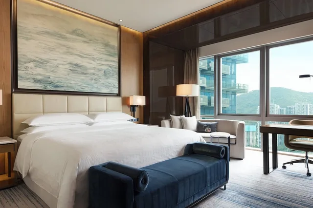 جناح كلوب بسرير كينج بإطلالة على المدينة بغرفة نوم واحدة، Sheraton Zhuhai Hotel 1/6