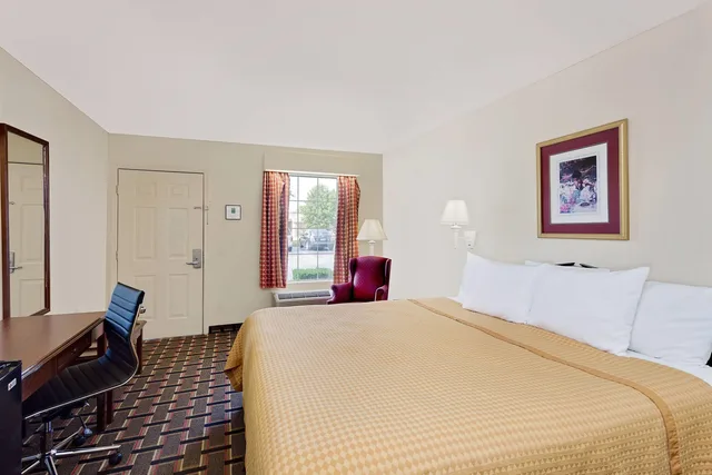 غرفة ديلوكس بسريرين مزدوجين، Days Inn By Wyndham Spartanburg 1/5
