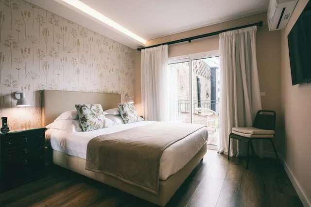 1 Bedroom, Garden, Classic, Suite, Queen Bed, Private Bathroom, Kitchenette، Quinta da Saraiva 1/4