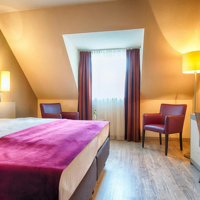 غرفة كومفورت بسرير كينج، Leonardo Hotel Mannheim Ladenburg 6/10