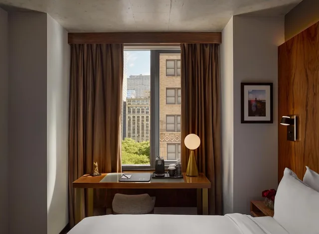 غرفة بسرير كينج، Grayson Hotel in the Unbound Collection by Hyatt 2/4
