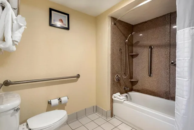 Room, 2 Double Beds, Comfort Inn Kissimmee Lake Buena Vista South 5/5