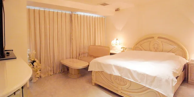 Standard, Queen Bed, V Hotel - Adults Only 8/10