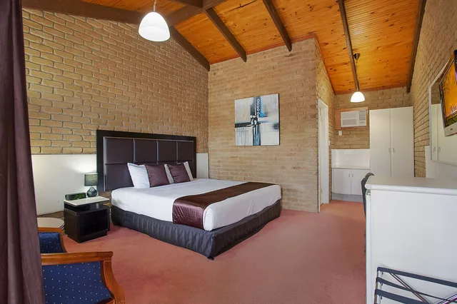 غرفة تنفيذية بسرير كوين، Goldfields Motel Stawell 4/5