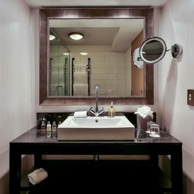 St Moritz, King Bed, Garden View، Hotel St Moritz Queenstown - MGallery 5/7
