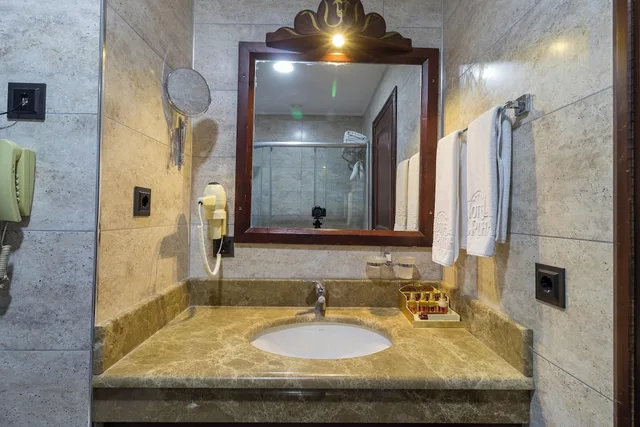 غرفة ثلاثية، El Ruha 9/9