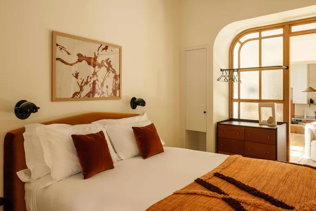 Santa Joana, Residence، Locke de Santa Joana 2/7