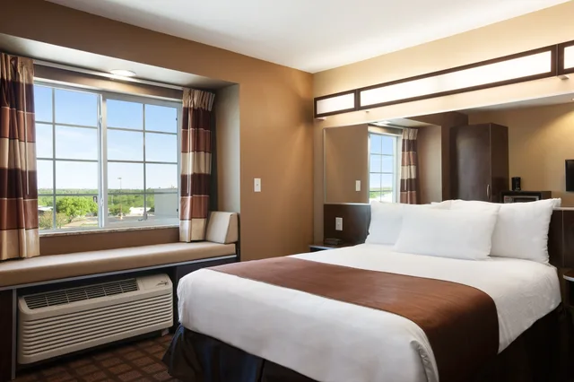 جناح استوديو بسريرين كوين لذوي الإعاقة، Microtel Inn Suites By Wyndham Cotulla 3/10