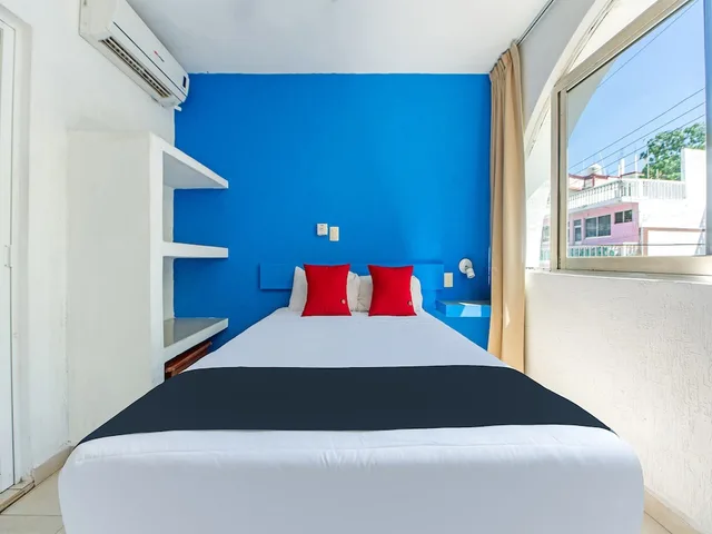 غرفة قياسية بسرير مزدوج، Capital O Hotel El Mejicano Acapulco 2/4