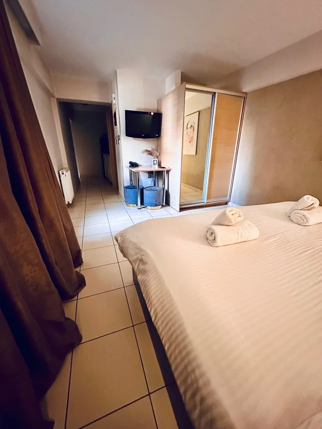 2 Bedrooms, Apartment, No Balcony، Mc Queen Hotel 1/2
