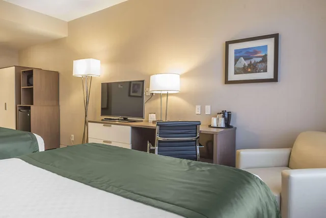 غرفة رباعية بسريرين كوين، Quality Inn Sept-Iles, Qc 2/2