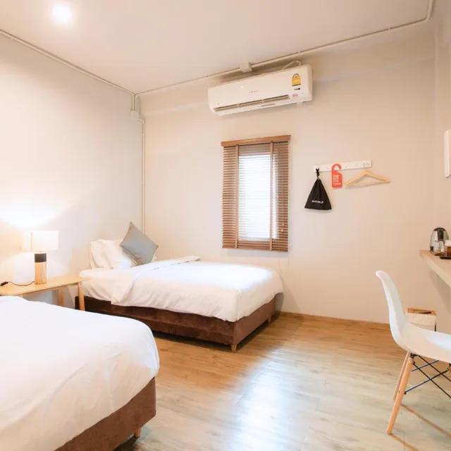Superior, Twin Beds, Private Bathroom, Hotel PAPA Bangkok Siriraj 7/10