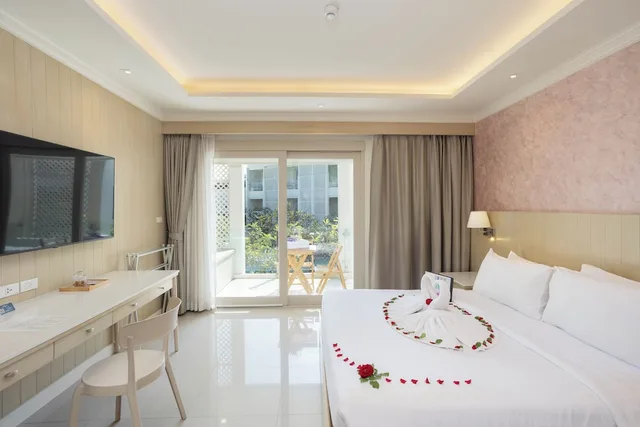 غرفة ديلوكس بسرير كينج بجاكوزي، The Sea-Cret Hua Hin Hotel 6/10