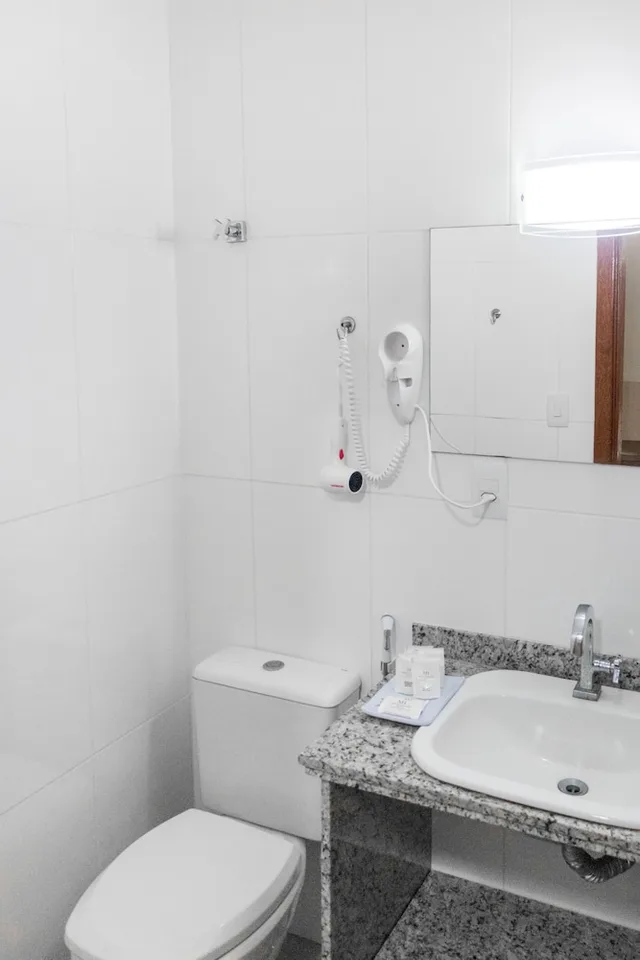 غرفة ديلوكس ثلاثية بسرير مزدوج وسرير فردي، Mediterranee Hotel 5/5