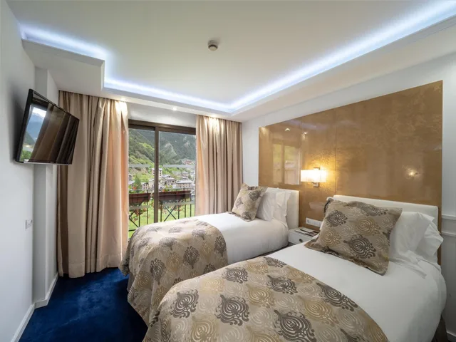 Room, Quadruple, Mountain View, Diana Parc Hotel 1/10
