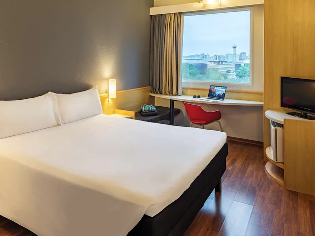 غرفة قياسية بسرير مزدوج وسرير فردي، Ibis Santo Andre 1/8