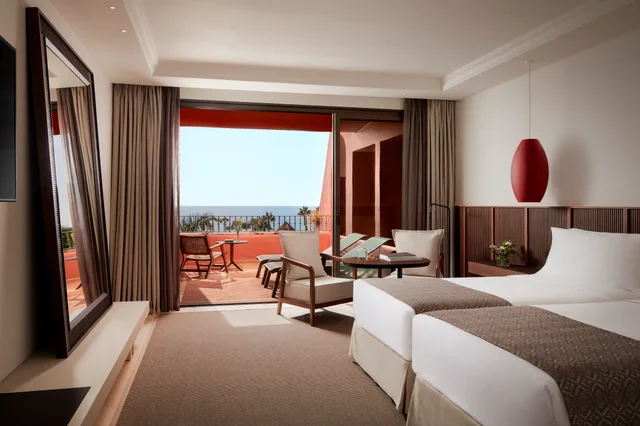 غرفة بريميوم بسرير مزدوج بإطلالة على البحر، Tivoli La Caleta Tenerife Resort 2/6