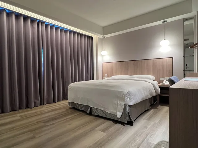 Superior, Double Bed, Forward Hotel Taipei 4/5