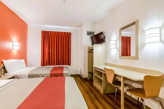 2 Full Beds - Non-Smoking، Motel 6 Kearney, NE 1/10