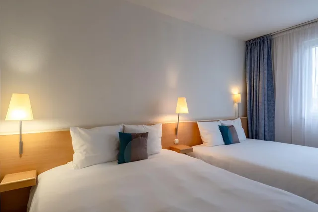 غرفة قياسية بسريرين منفصلين، Castrum Hotel Szekesfehervar 1/10