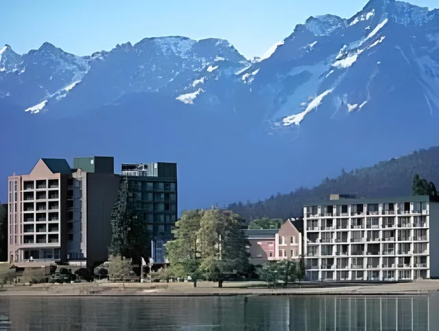 Walkout, 2 Queen Beds, West Tower، Harrison Resort Hot Springs 1/1